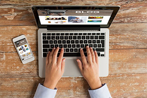 Start a blog with laptop